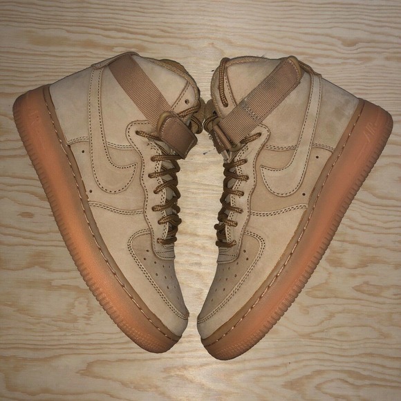 NIKE AIR FORCE 1 HIGH LV8 (GS) FLAX "WHEAT" - Picture 2 of 4